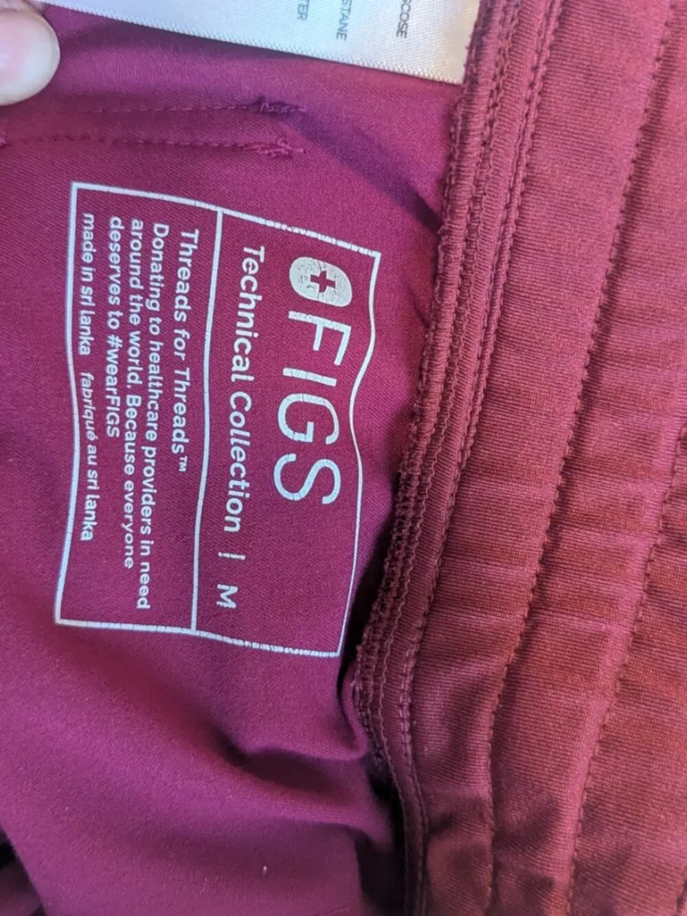 Pink Figs scrubs - Picture 6 of 6